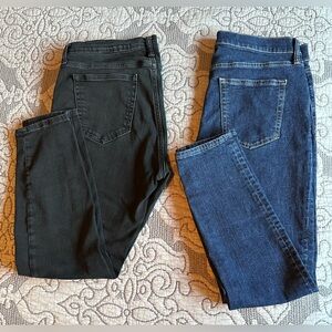 Two GAP Women's Mid Rise True Skinny Jeans in washed black & indigo blue